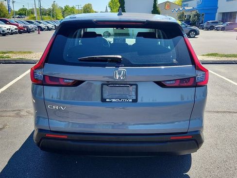Used 2024 Honda CR-V LX image 5