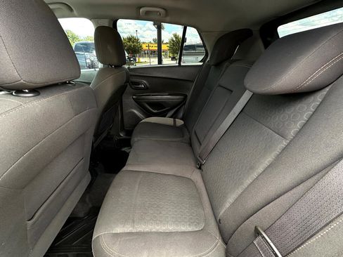 Used 2020 Chevrolet Trax LS w/ Tint and Cruise Package image 9