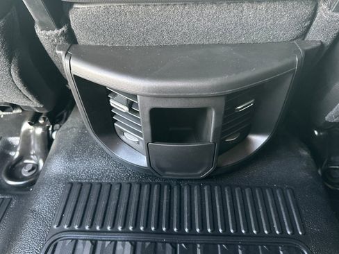 New 2025 RAM 5500 Tradesman AWD/4WD image 15