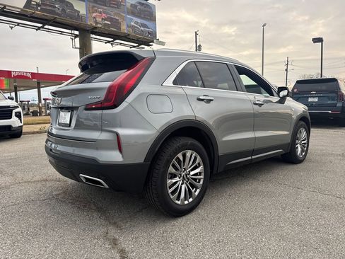 Certified 2025 Cadillac XT4 Premium Luxury image 10