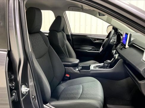 Certified 2024 Toyota RAV4 XLE AWD/4WD image 8