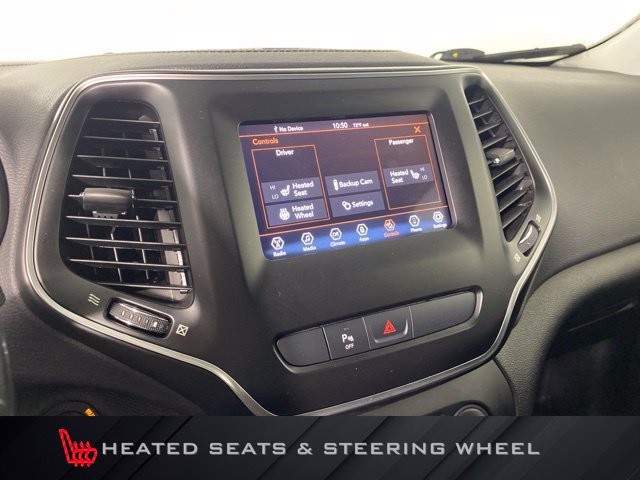 Used 2019 Jeep Cherokee Latitude Plus w/ Cold Weather Group AWD/4WD image 5