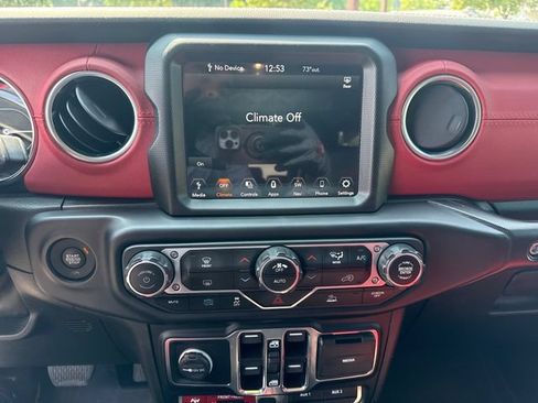 Used 2023 Jeep Wrangler Unlimited Rubicon 4xe AWD/4WD image 22