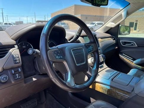 Used 2017 GMC Yukon Denali w/ Open Road Package AWD/4WD image 12