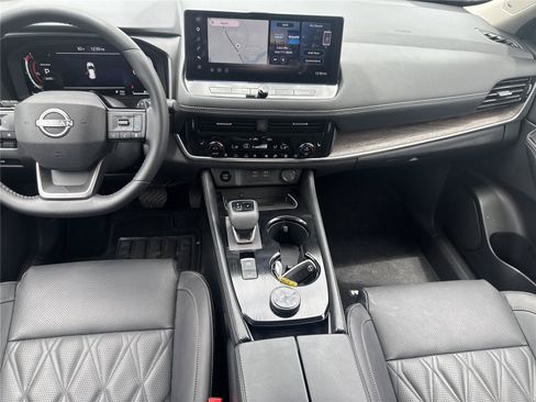 Used 2026 Nissan Rogue Platinum w/ Platinum Premium Package AWD/4WD image 15