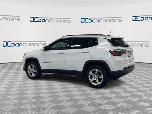 Used 2023 Jeep Compass Latitude AWD/4WD image 6