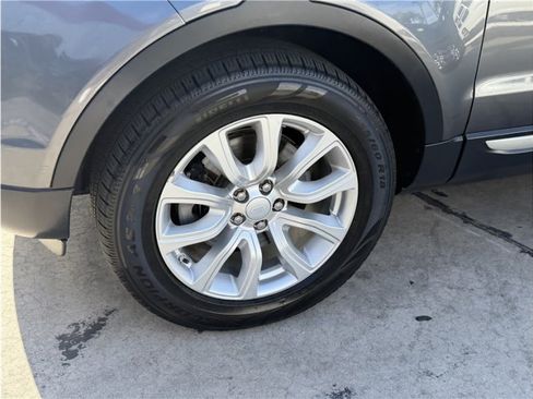 Used 2018 Land Rover Range Rover Evoque AWD/4WD image 11