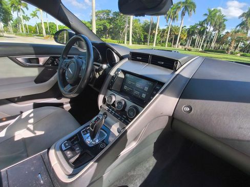 Used 2016 Jaguar F-TYPE Coupe RWD image 26