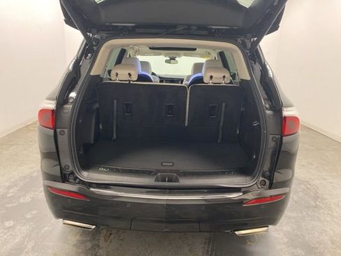 Used 2023 Buick Enclave Essence w/ Experience Buick Package image 30