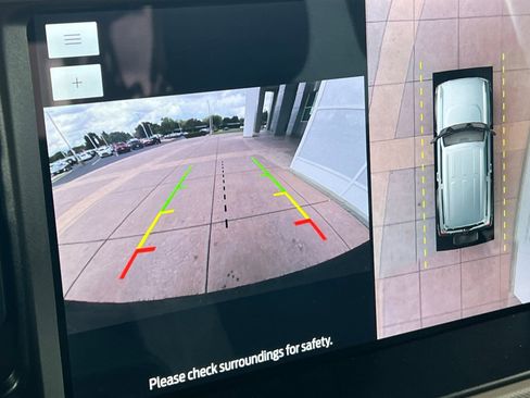 Used 2023 Ford Bronco Wildtrak image 24