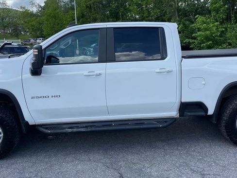 Used 2020 Chevrolet Silverado 2500 LT w/ All Star Edition AWD/4WD image 3
