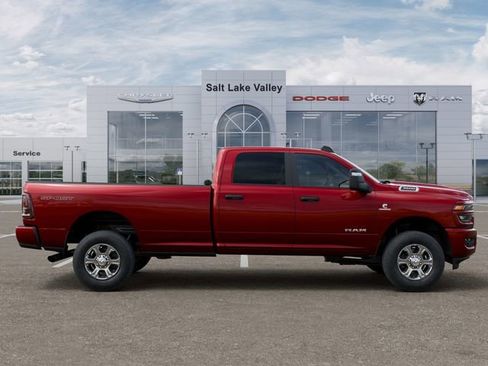 New 2026 RAM 3500 Big Horn AWD/4WD image 21