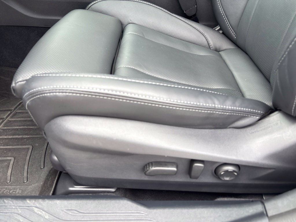 Used 2025 Subaru Outback Touring AWD/4WD image 15