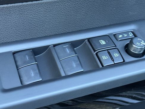 New 2026 Toyota Tundra SR5 image 12