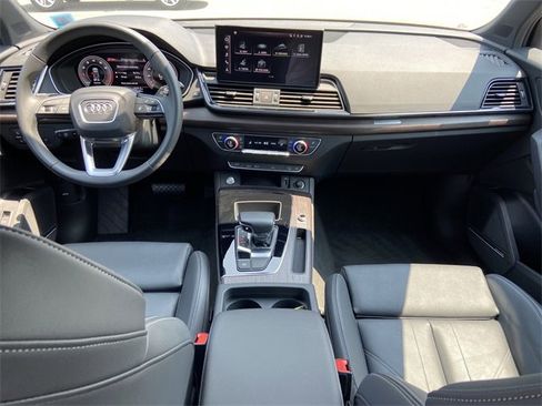 Used 2023 Audi Q5 2.0T Premium Plus w/ Premium Plus Package image 12