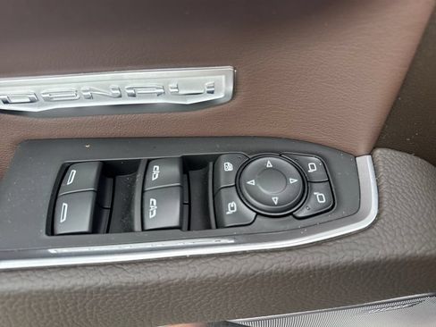 Used 2023 GMC Sierra 1500 Denali AWD/4WD image 20