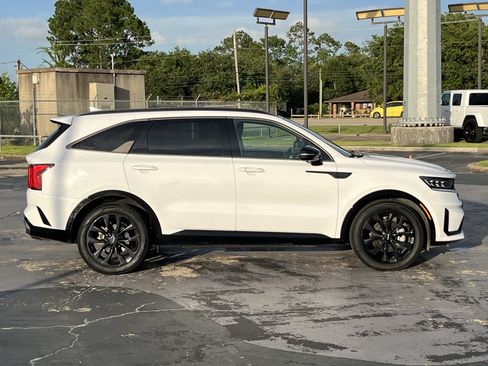 Used 2022 Kia Sorento SX FWD image 10