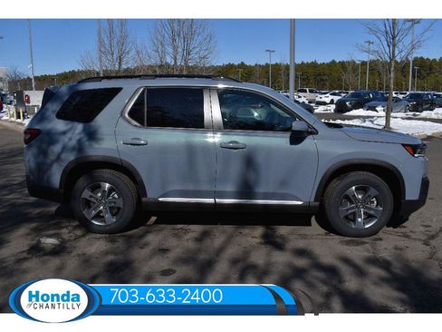 New 2026 Honda Pilot EX-L image 8