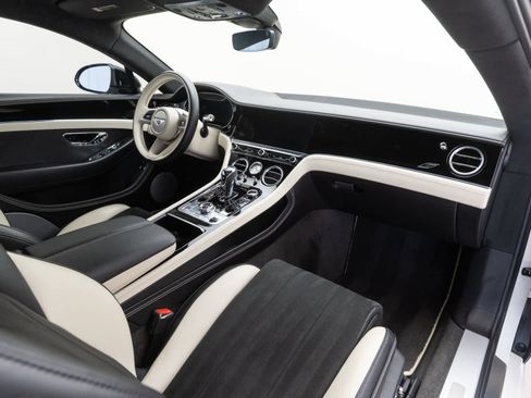 Used 2023 Bentley Continental GT S image 13