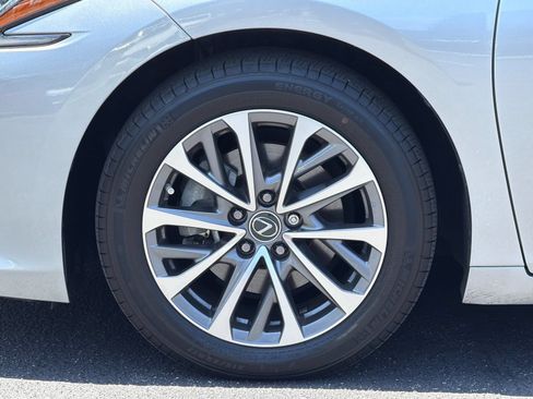 Used 2022 Lexus ES 350 w/ Accessory Package FWD image 31