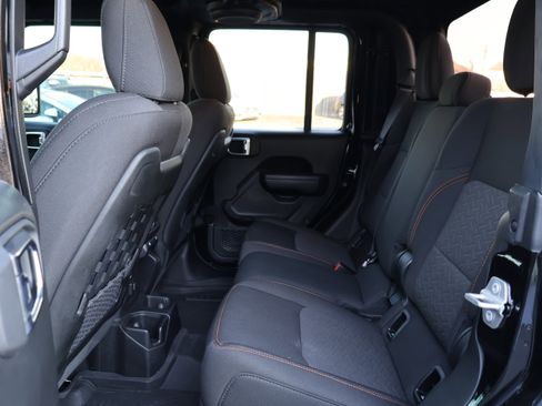 Used 2023 Jeep Gladiator Mojave w/ Trailer Tow Package image 14