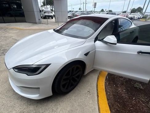 Used 2024 Tesla Model S AWD/4WD image 1