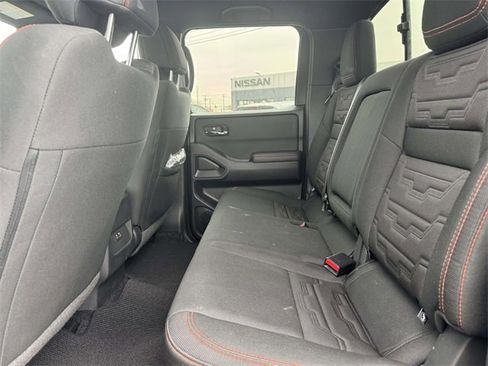 Used 2025 Nissan Frontier PRO-4X image 11