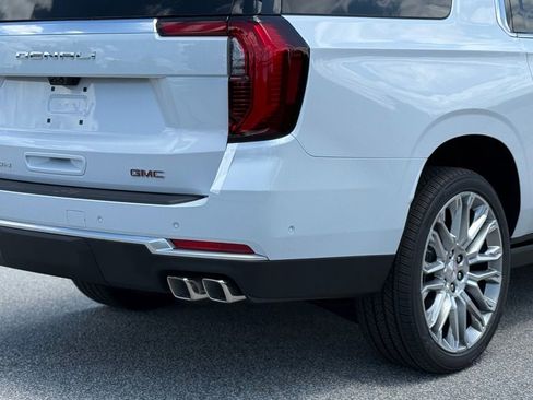 New 2026 GMC Yukon XL Denali w/ Denali Reserve Package AWD/4WD image 15