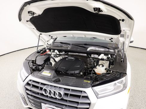 Used 2018 Audi Q5 2.0T Premium image 11