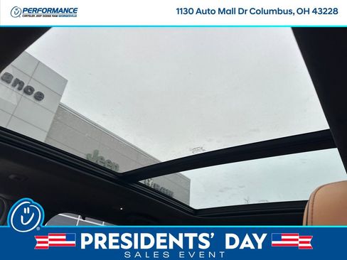 New 2025 Jeep Grand Cherokee Summit image 22