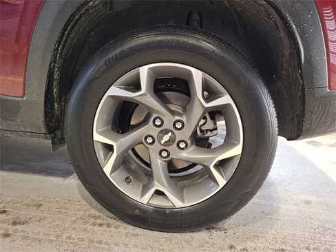 Certified 2024 Chevrolet Trax LT w/ Driver Confidence Package image 22