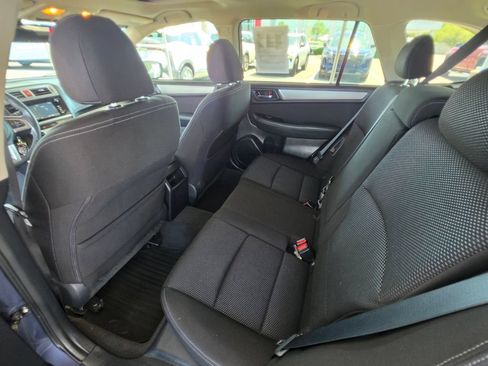 Used 2017 Subaru Outback 2.5i Premium AWD/4WD image 12