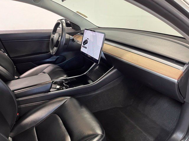 Used 2018 Tesla Model 3 Long Range AWD/4WD image 11