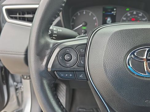 Used 2024 Toyota Corolla Cross AWD Hybrid image 17