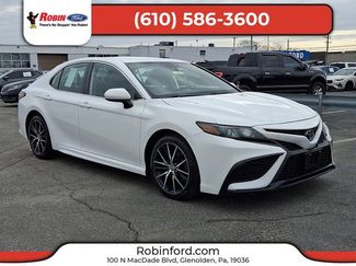 Used 2021 Toyota Camry SE video 1
