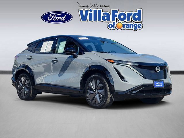 Used 2025 Nissan Ariya AWD image 32