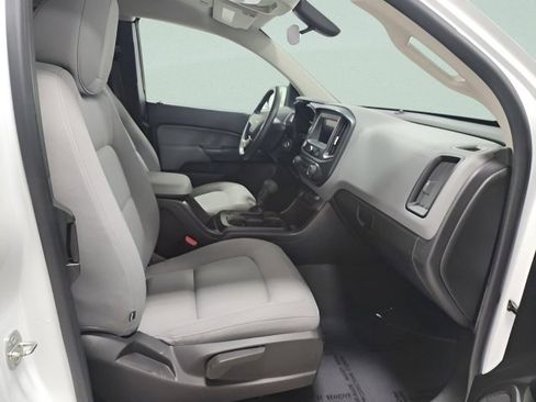 Used 2020 Chevrolet Colorado W/T w/ WT Convenience Package image 13