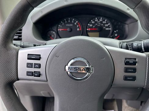 Used 2017 Nissan Frontier S image 33