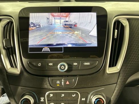 Used 2024 Chevrolet Malibu LT FWD image 16