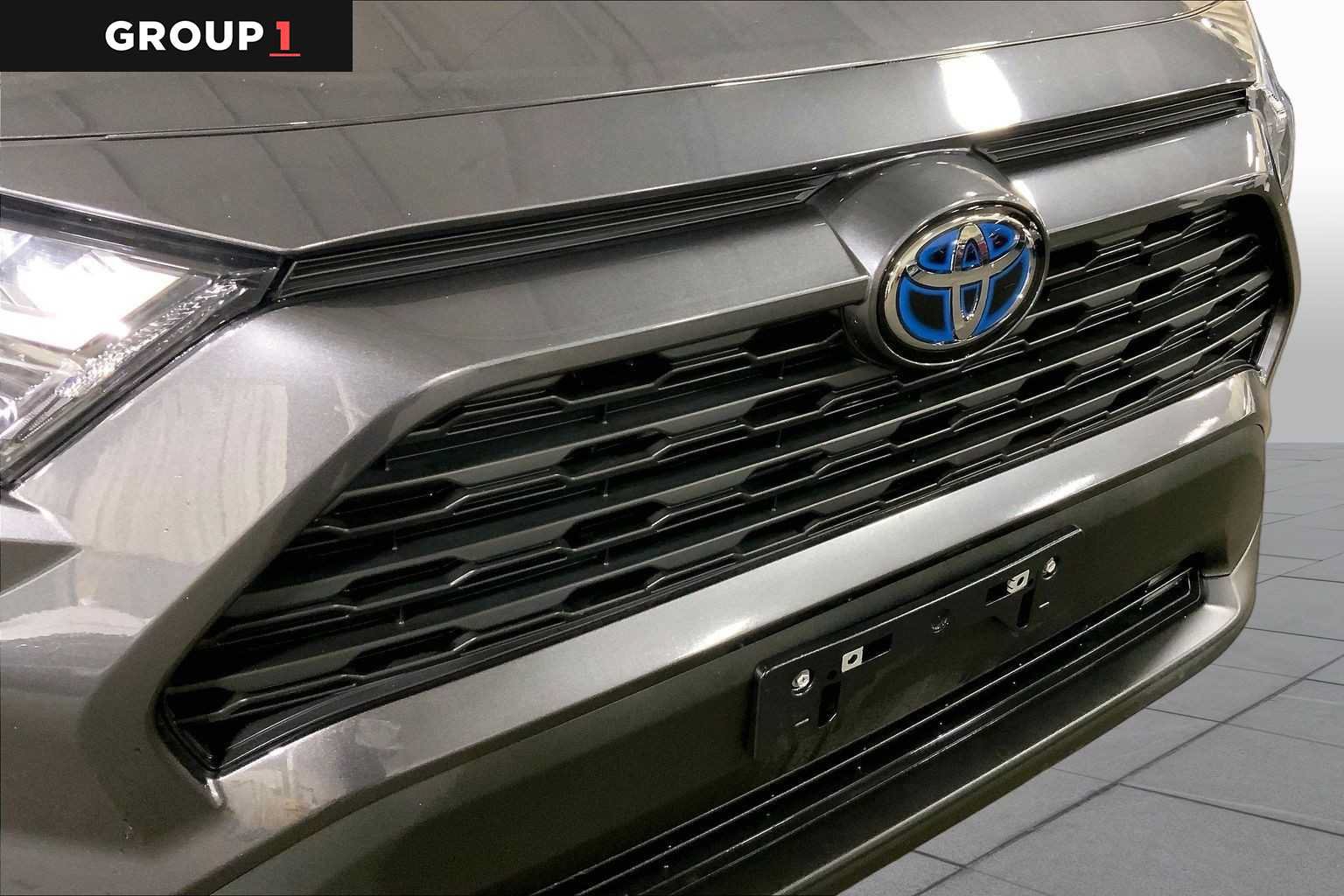 Certified 2024 Toyota RAV4 XLE AWD/4WD image 30