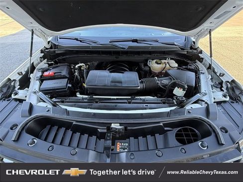 Used 2023 Chevrolet Suburban Premier image 36