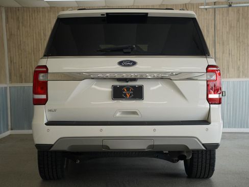 Used 2021 Ford Expedition XLT AWD/4WD image 9