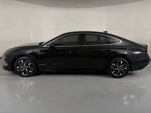 Used 2025 Hyundai Sonata SEL FWD image 6