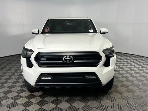 Used 2025 Toyota Tacoma SR5 image 13