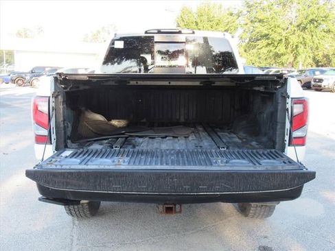 Used 2021 Nissan Titan PRO-4X w/ Pro-4x Convenience Package image 6