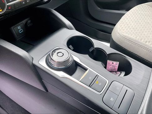 Used 2022 Ford Escape SE w/ Convenience Package image 16