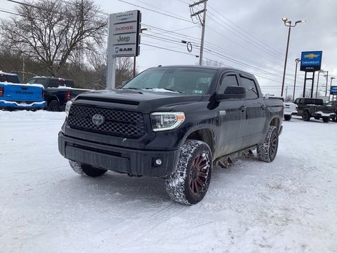 Used 2018 Toyota Tundra SR5 image 3