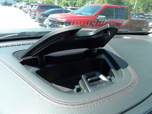 Used 2022 Jeep Cherokee Trailhawk w/ Sun, Sound & Nav Group AWD/4WD image 22
