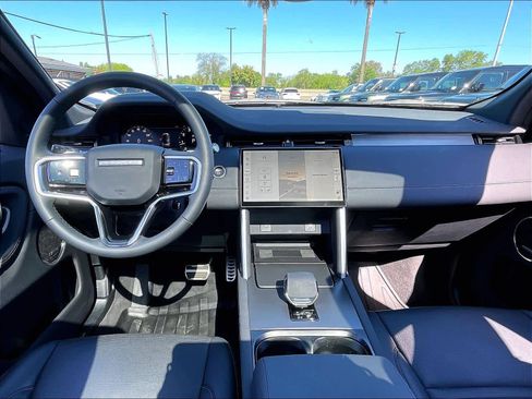 Used 2025 Land Rover Discovery Sport Dynamic SE AWD/4WD image 18