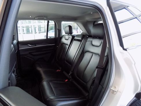 Certified 2023 Jeep Grand Cherokee Limited w/ Black Appearance Package image 23